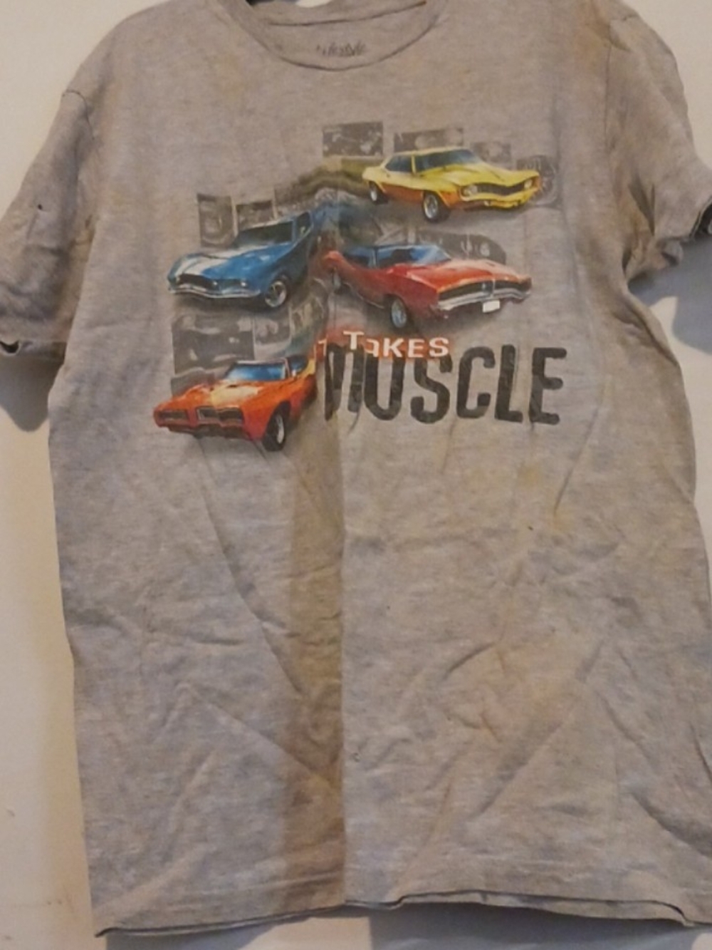 Gray Short-Sleeve Kids Tee with Colorful Muscle Car Graphic